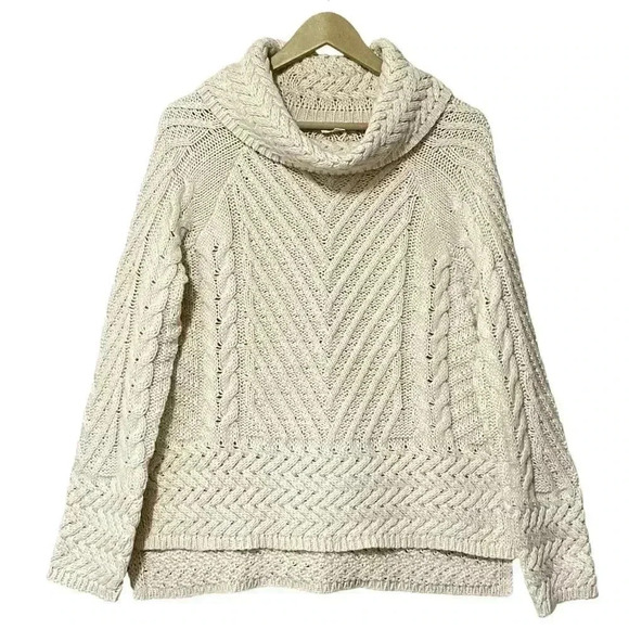 Hem & Thread Turtleneck Cable Sweater Womens Medium Ecru Casual Cozy Winter NWT - Picture 2 of 12